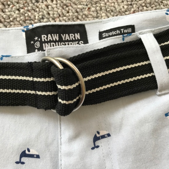 Men's Casual Whale Print Stretch Twill Shorts - Picture 4 of 6